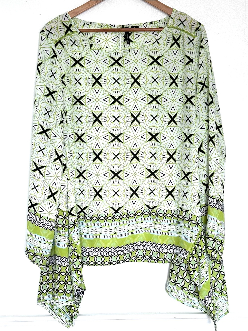 New Directions Shirt Women’s XL Green Geometric Boho Sheer Long Sleeve Blouse